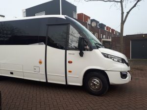minibus voor artiestenvervoer en theatercast 30 persoons midibus | minibus voor artiestenvervoer en theatercast